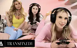 TRANSFIXED - Bored Sexy Gracie Jane Raw Fucks Cis Gamer Babes Bella B...