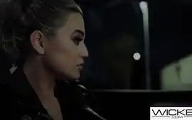 Uber Driver Blake Blossom Gets Had Sex Hard In Her Car