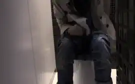 asian girls peeing toilet