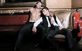 The Barman - MENatPLAY