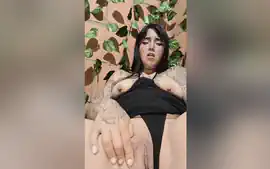 Cali Alone At Home Masturbates Until She Gets Her Milk Out Of Her Fat...