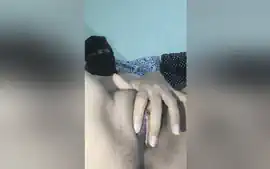 Enjoy Hard Fingering Of Pussy By Applying Spitting On It Wildindianbebo