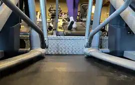 Big Booty Gym Babe Candin