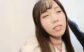 スレンダーな美人女子大生が乳首コリコリ愛撫されて舐められて、パンティ越しの愛撫でウットリ...