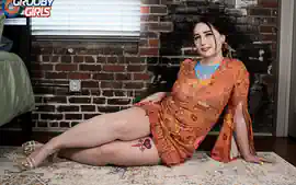 GROOBYGIRLS -Thick Tgirl with big boobs masturbates