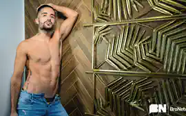 Hot AF: Saul Dance - Bro Network